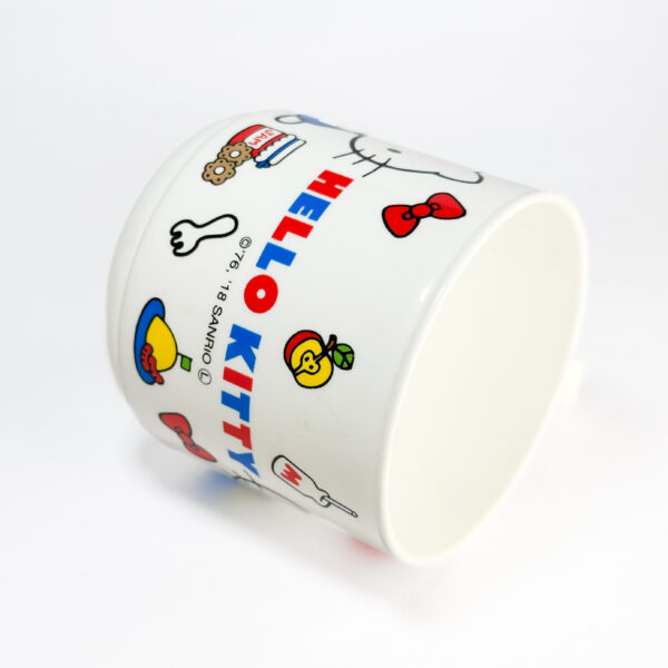 Caneca Sanrio - Modelo: Hello Kitty - 9.8cm x 7cm - Imagem 6