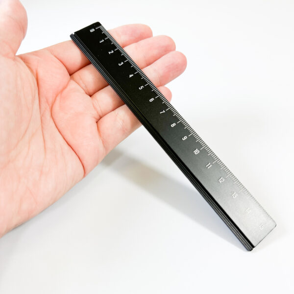 Régua De Alumínio Cor Preto Tamanho: 15Cm