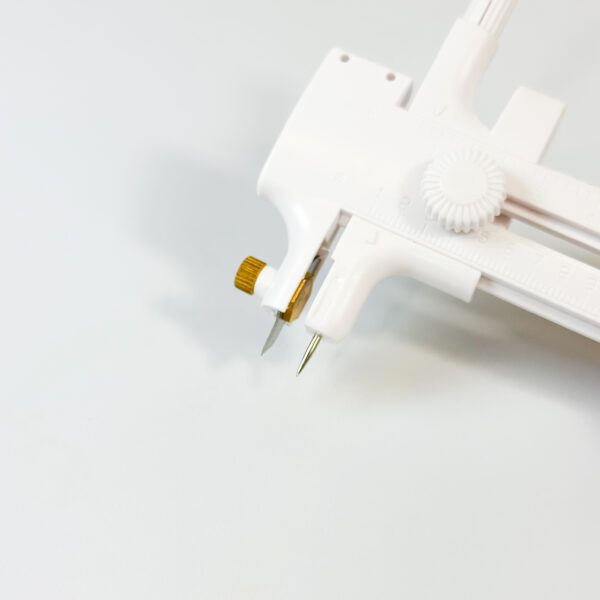 Estilete Circular Com Compasso Para Cortar Papel - 1 Unidade - Imagem 6